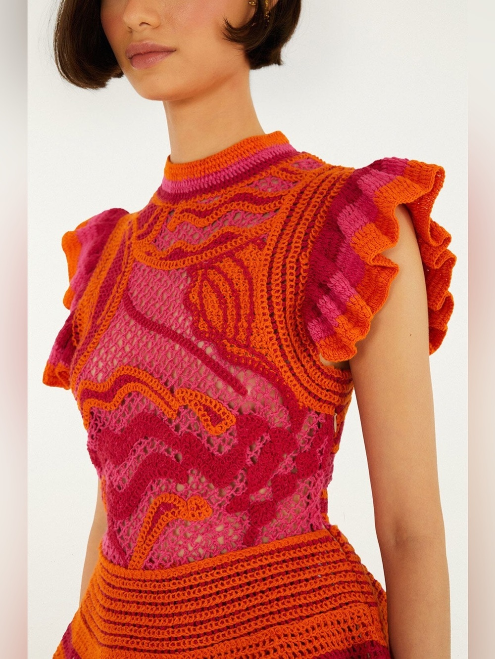 Farm Rio: MULTICOLOR SEASHELL
CROCHET TOP